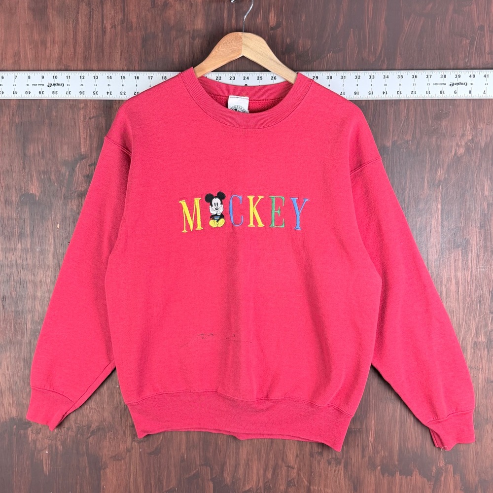 Mickey & Co Disney Red Embroidered Sweatshirt Large Made in USA‎ Vintage 90s